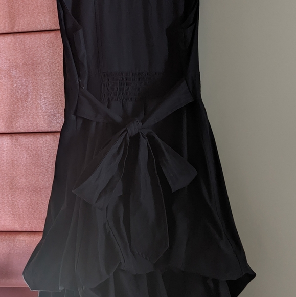 Black dress, medium - Picture 6 of 10